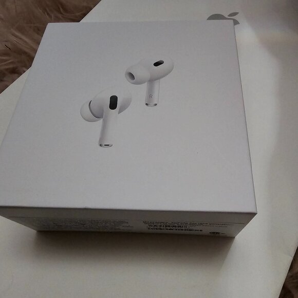 New Apple Airpods Pro Generation 2 Latest (2025) USB C MAGSAFE - Picture 1 of 9
